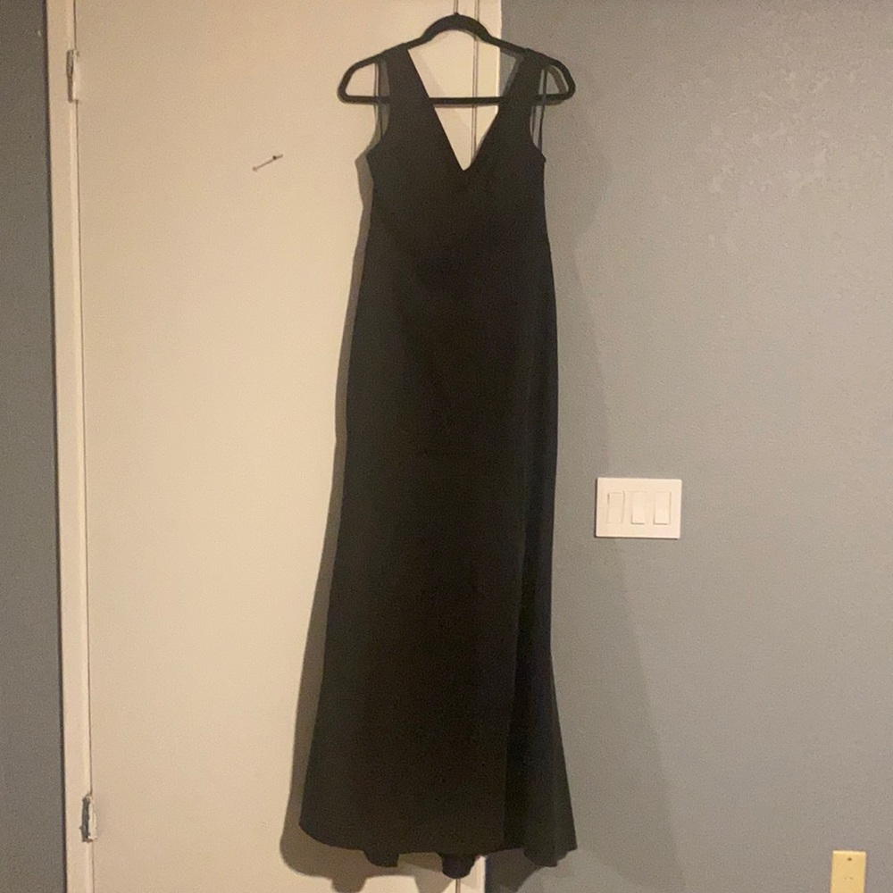 BCBGMAXAZRIA BLACK GOWN